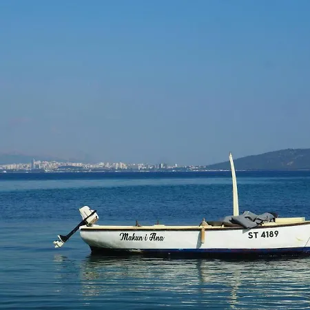 Kuca Za Odmor U Kastelima S Pogledom Na