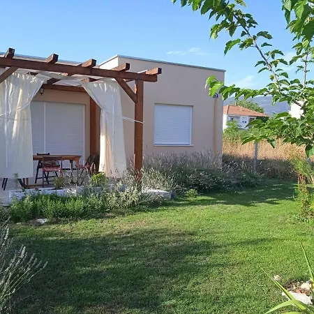 Holiday home Kuca Za Odmor U Kastelima S Pogledom Na