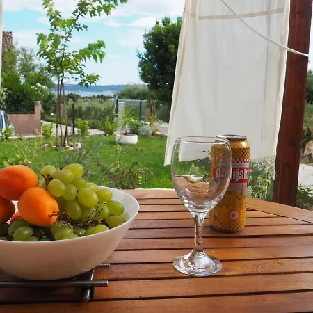 Holiday home Kuca Za Odmor U Kastelima S Pogledom Na