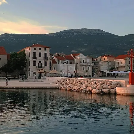 Kuca Za Odmor U Kastelima S Pogledom Na *