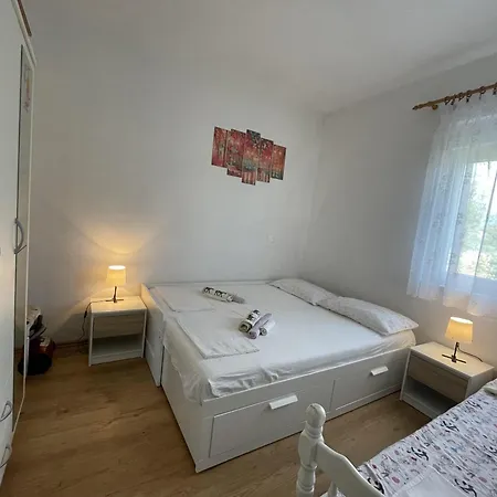 Kuca Za Odmor U Kastelima S Pogledom Na *